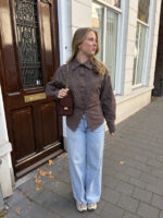 Liv-blouse-close