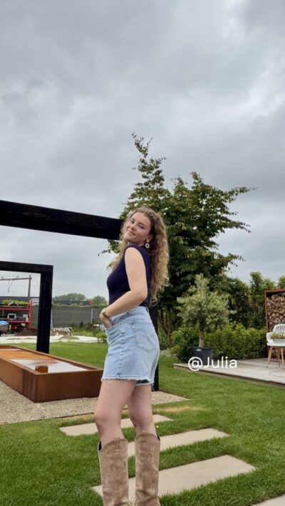 Mazyungirls-julia