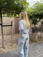 Sophia-jeans-back